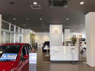 ショールーム展示車を入れ替えました。