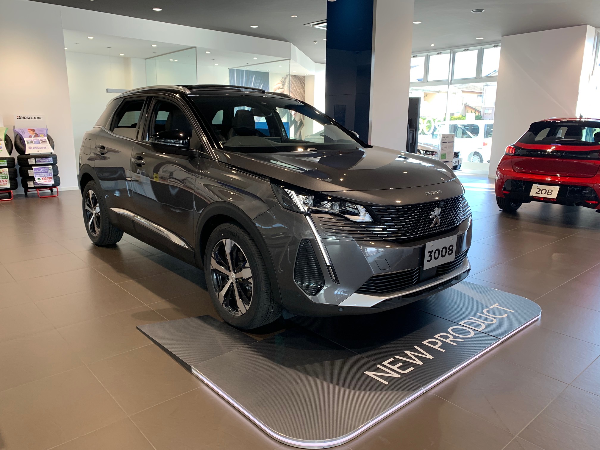 NEW PEUGEOT 3008デビューフェア